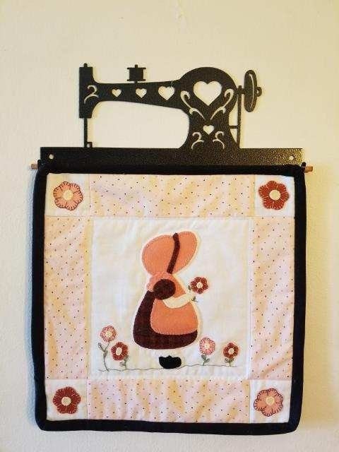 Sunbonnet Sue Spring Pattern, an original wool felt applique onto cotton pattern by the Enchanted Rose Emporium