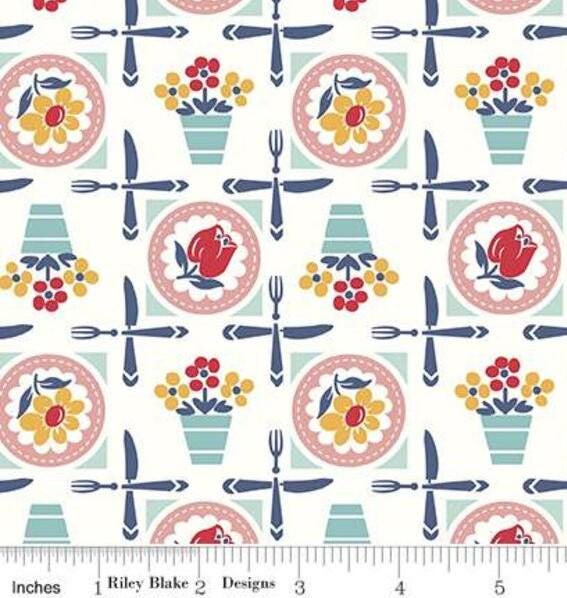 Cook Book Luncheon in Coral by Lori Holt for Riley Blake Designs. Continuous Cuts of Quilter's Cotton fabric.