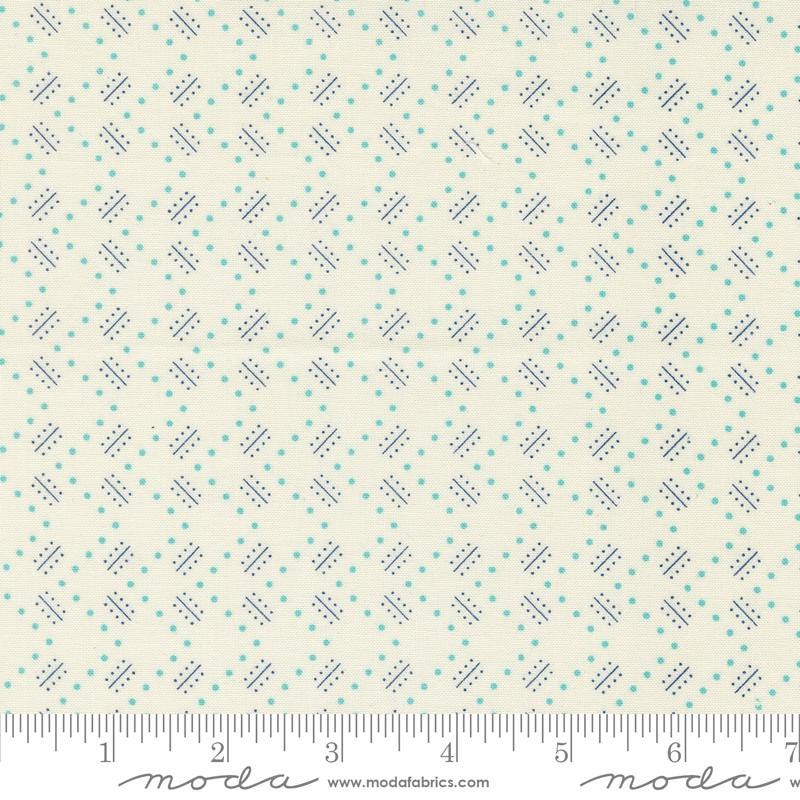 Time and Again Zigzag Blender Dot Geometric in Flour Aqua by Linzee McCray for Moda. Continuous cuts of Quilter's Cotton Fabric