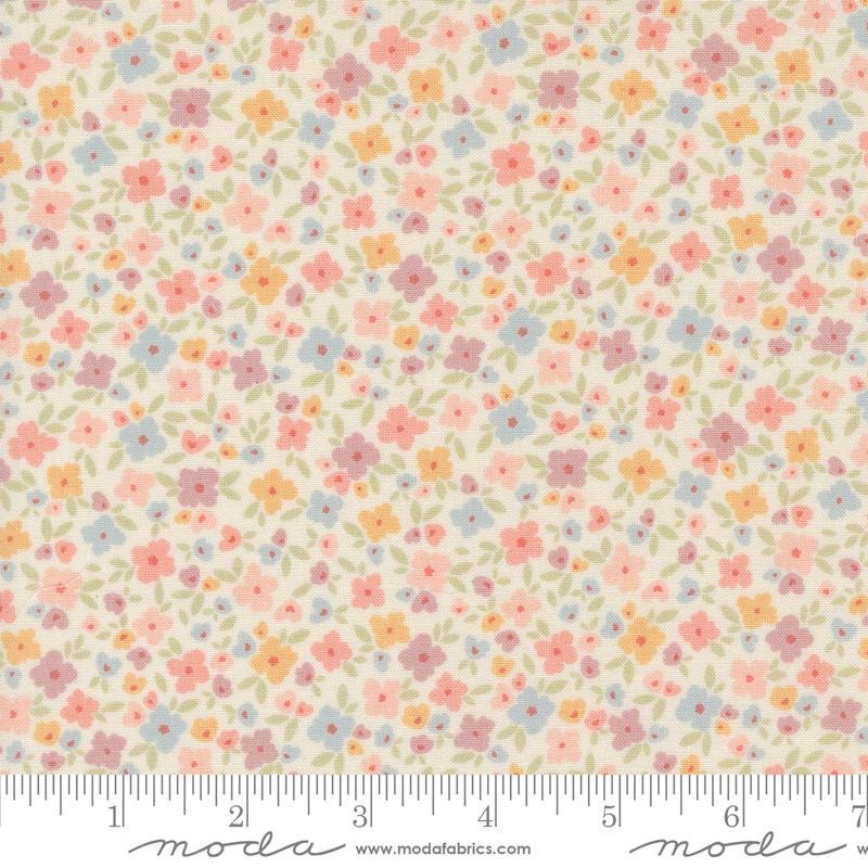 Flower Basket Small Flower in Porcelain from Cottage Charm by My Sew Quilty Life for Moda Continuous cuts of Quilter's Cotton Fabric