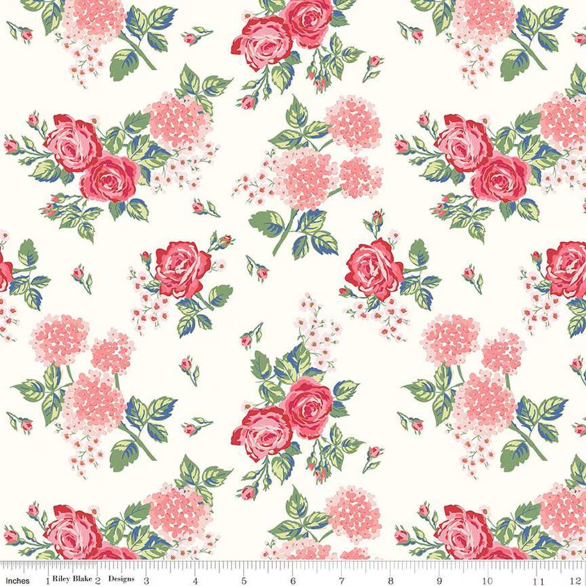 Bluegrass Charm Main print in Cloud by Melissa Mortenson for Riley Blake Designs. Continuous Cuts of Quilter's Cotton fabric
