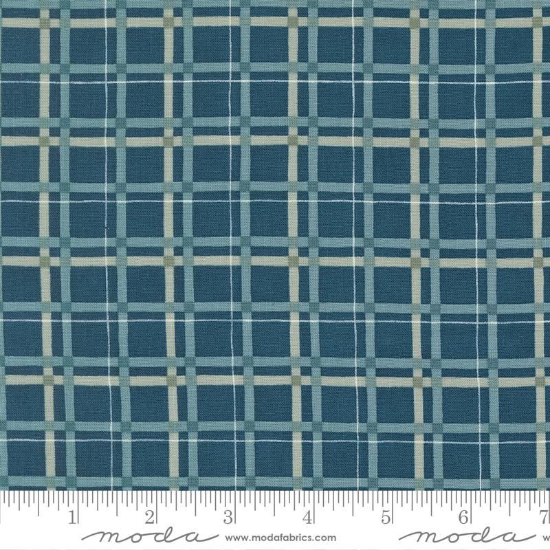 I Love Fall Most of All by Deb Strain for Moda Quilter's Cotton Fat Quarter Bundle. 26 Fat Quarters of 18 inch x 21 inch rectangles