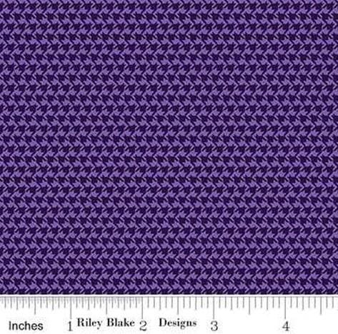 Plum Petals Houndstooth in Purple by Diane Labombarbe for Riley Blake Designs. Continuous Cuts of Quilter's Cotton fabric.