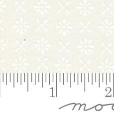 Red White and Bloom Firework Flowers in Daisy White by Deb Strain for Moda continuous cuts of Quilter's Cotton Fabric