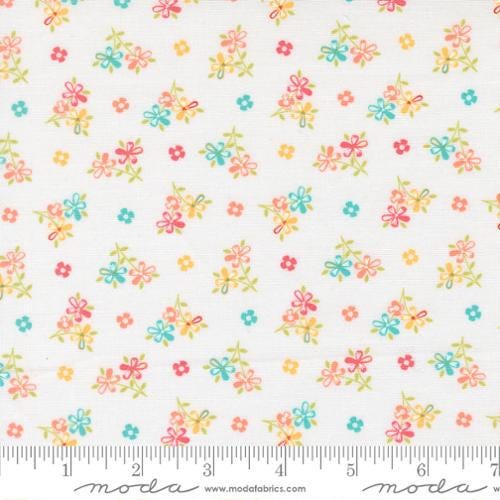 Love Me Florals in Off White from the In the Garden Collection by Corey Yoder for Moda. Continuous cuts of Quilter's Cotton Fabric