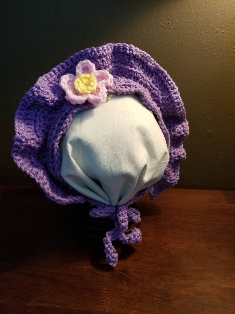 Sweet ruffled Bonnet, Lavender crocheted bonnet for Toddler