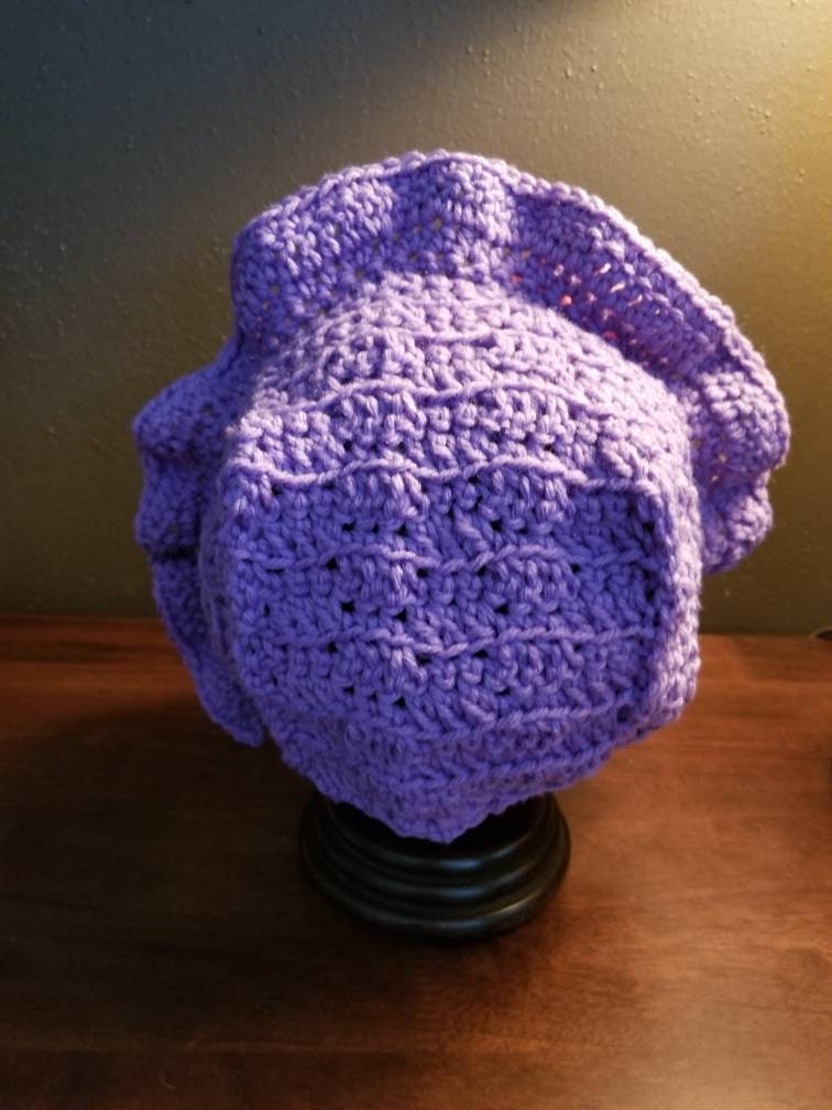 Sweet ruffled Bonnet, Lavender crocheted bonnet for Toddler