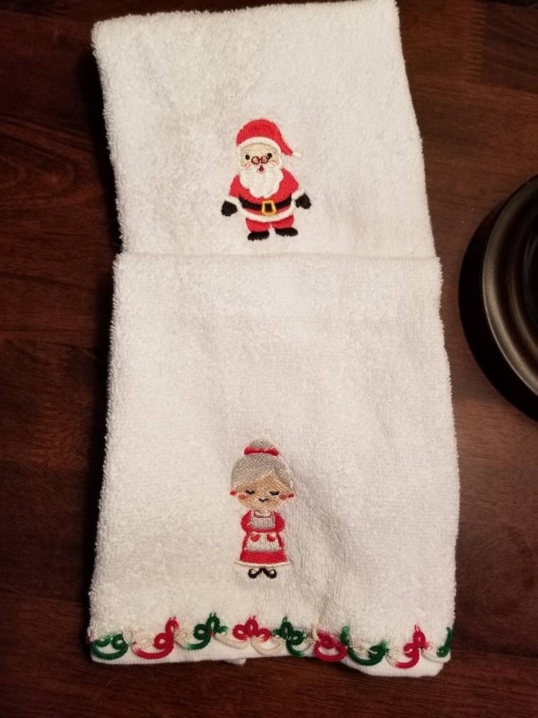 Santa and Mrs Claus Fingertip Towels with tatted lace edging