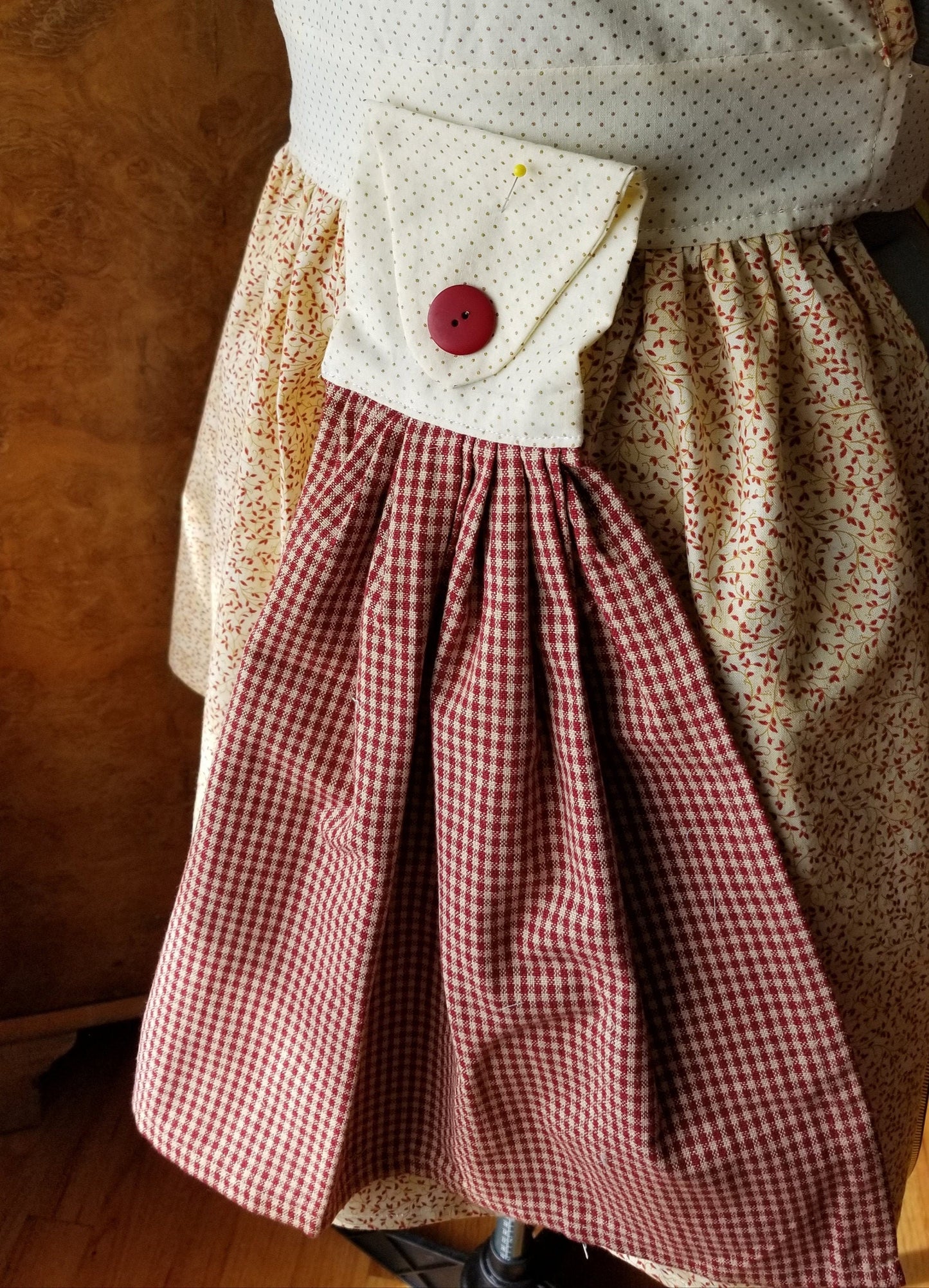Vintage Style Full Apron with Coordinating Hanging Towel
