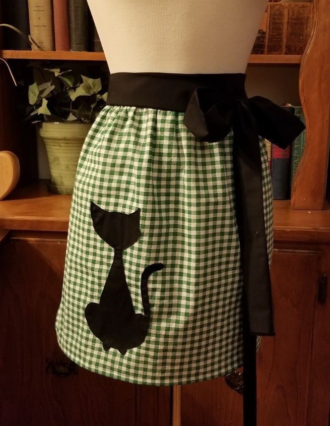 Vintage Style Half Apron with Siamese Cat Silhouette perfect for Mid Century Enthusiasts